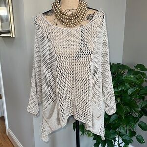 Tina Stephens NWT Elegant Cream Open Knit Topper One size fits all🖤